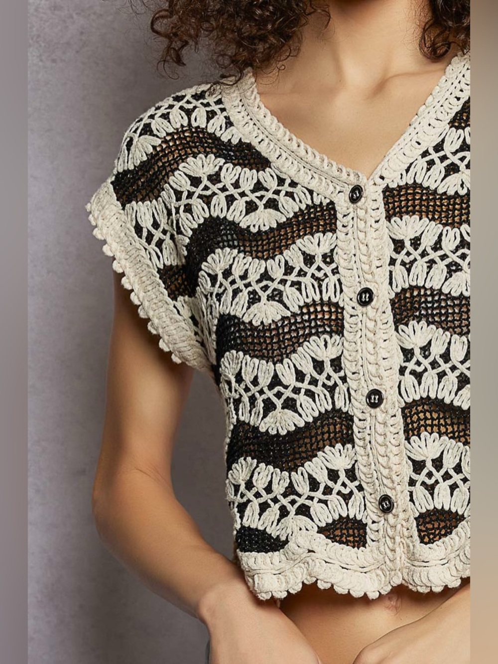 POL Crochet Button-Down Vest with Scalloped Edges - Picture 2 of 7